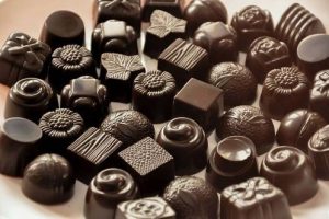 dark chocolate pebbles