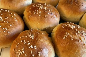 round buns