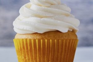 vanilla cupcake